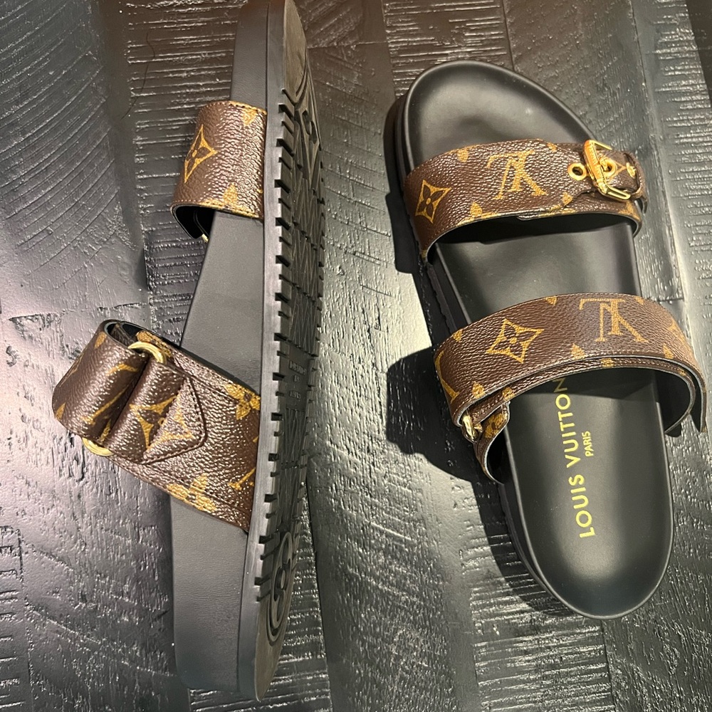 Louis Vuitton Bom Dia Flat Comfort Mule - Picture 6 of 9